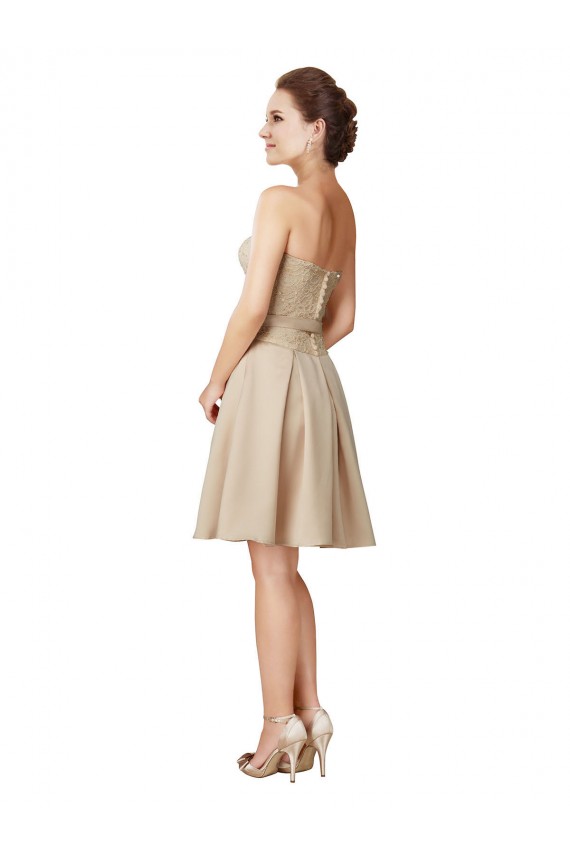 Knee Length Champagne Sleeveless A-Line Bridesmaid Dress Leeds